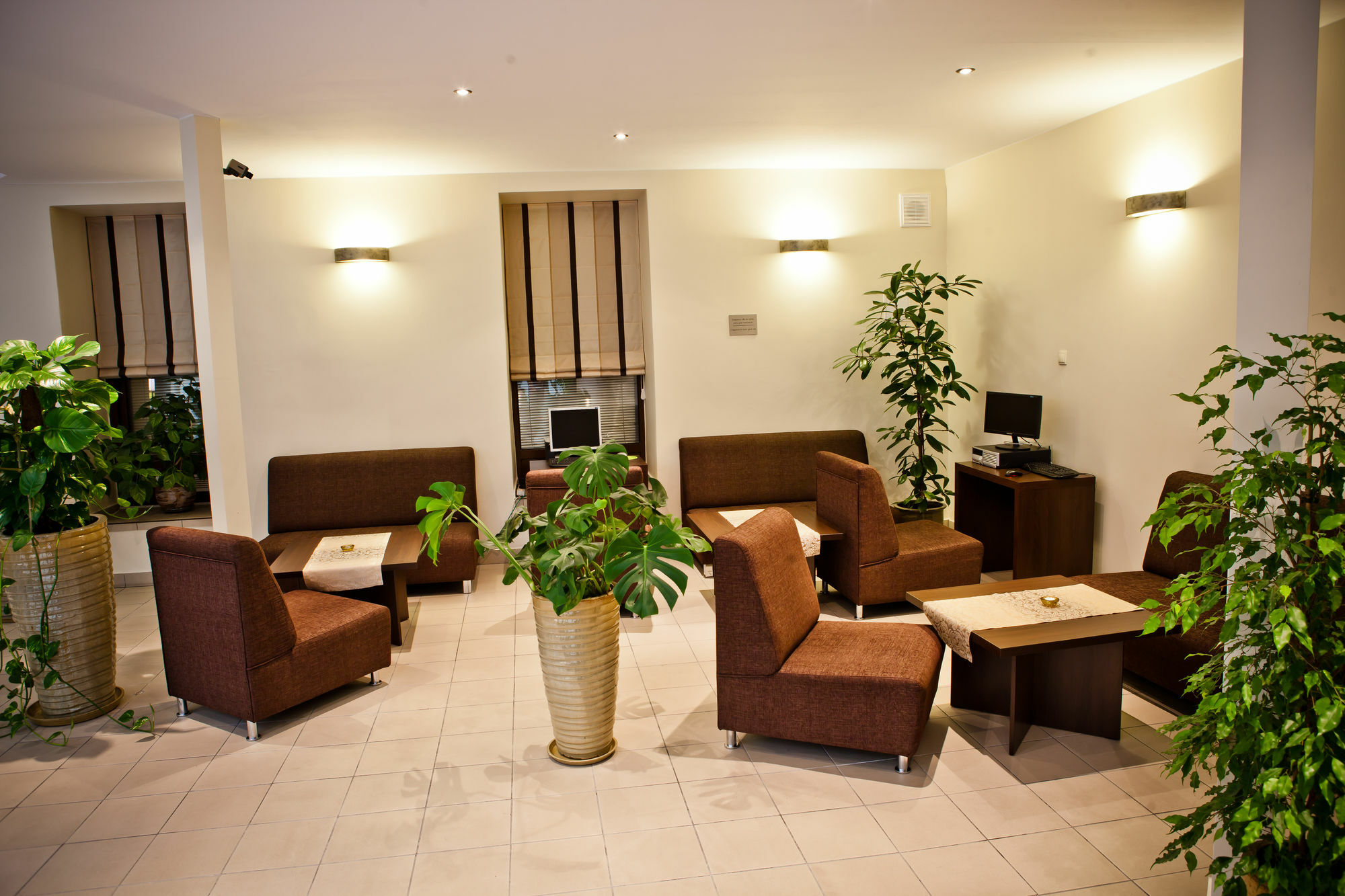 Hotel Tulip - Patio