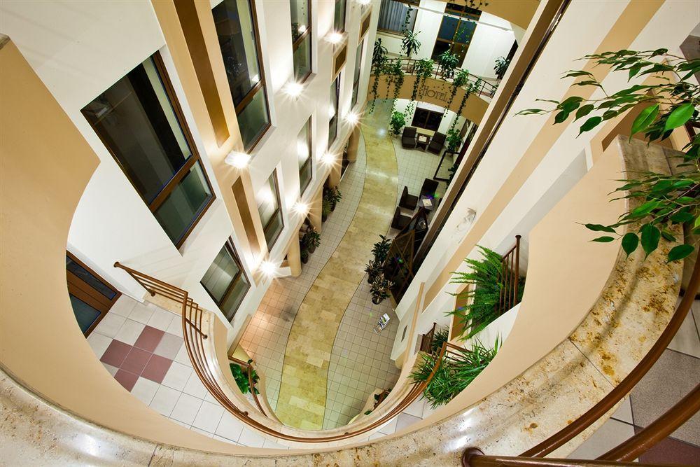 Hotell Tulip - Patio 3*